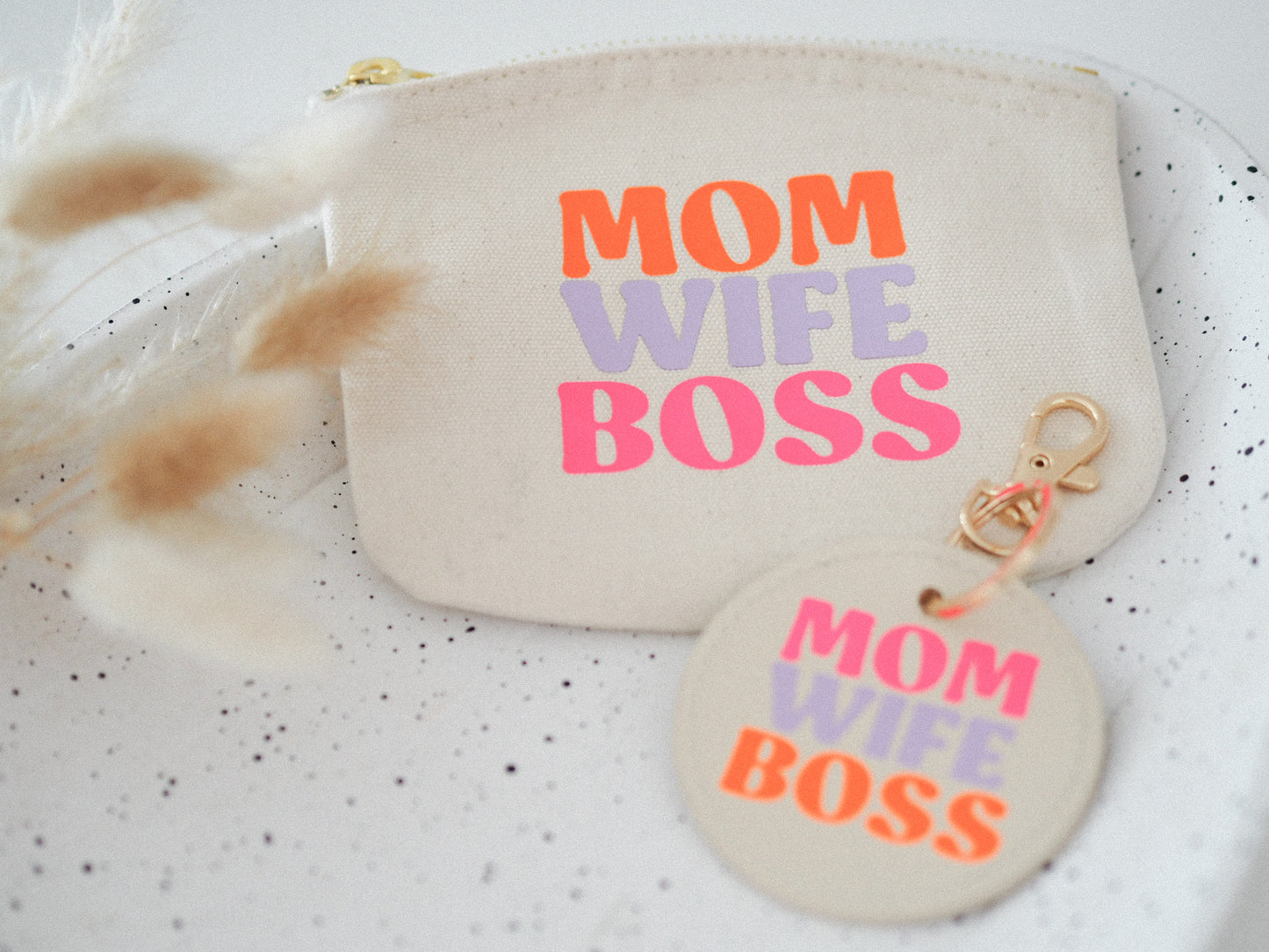 Set Täschchen & Schlüsselanhänger „Mom Wife Boss“